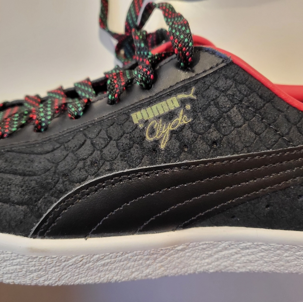 Unisex Puma Clyde Sneakers NWOT UK/Mens 6, Womens 8.5